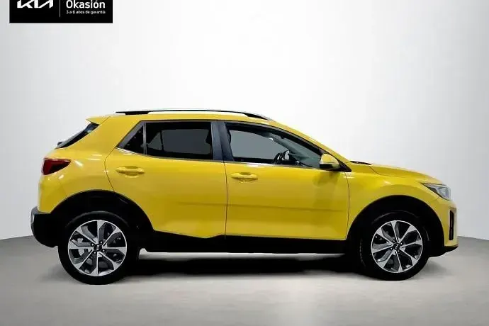 Usado Kia Stonic 120 CV (88 kW) 2017 Amarillo SUV