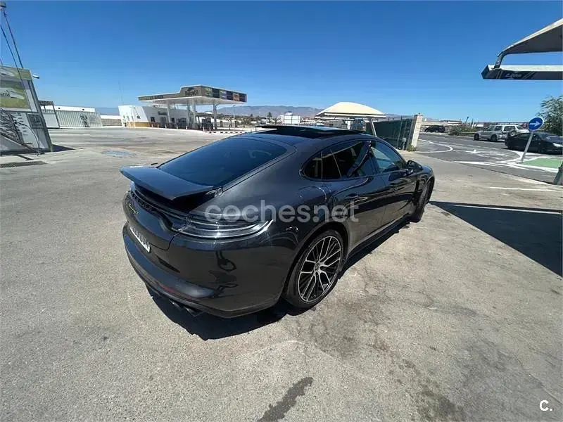 Usado Porsche Panamera 4 462 CV (339 kW) 2021 Gris / plata Berlina