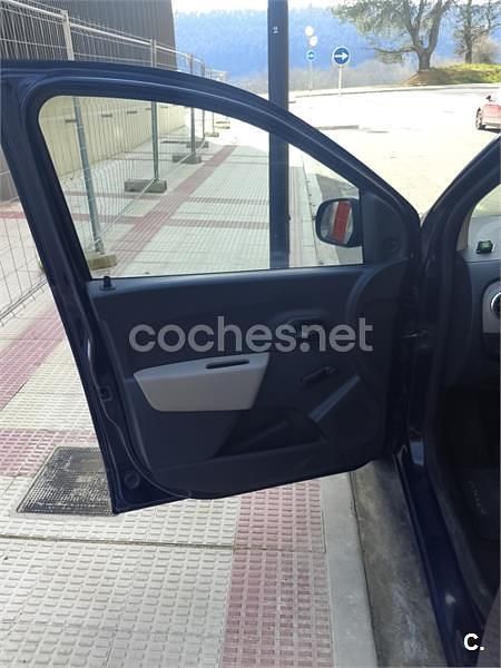 Usado Dacia Dokker Ambiance 75 CV (55 kW) 2015 Azul Monovolumen