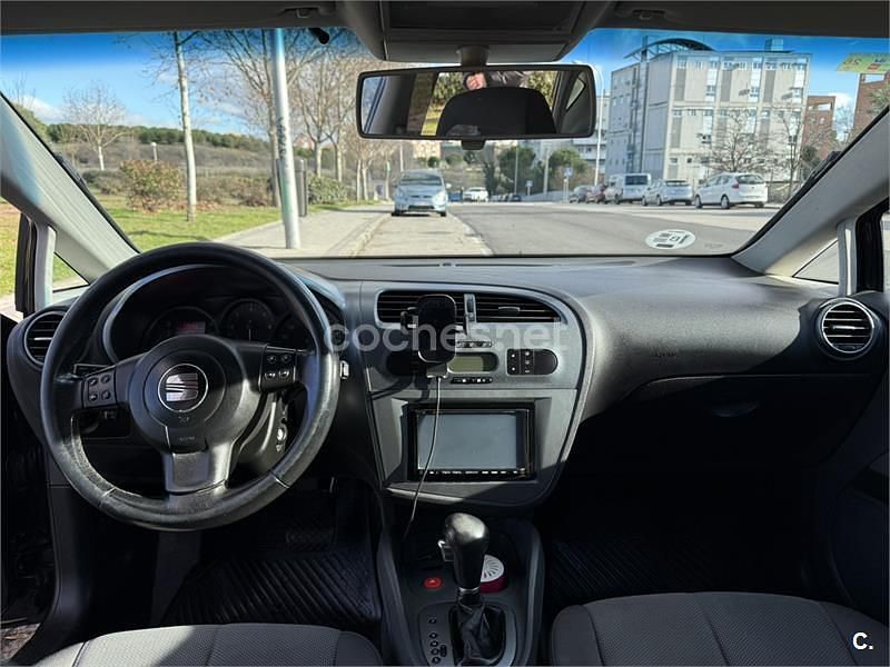 Usado Seat Leon Stylance 140 CV (102 kW) 2006 Negro Berlina