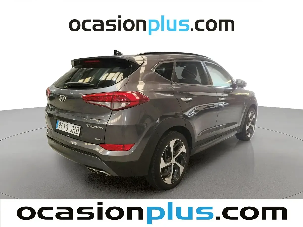 Usado Hyundai Tucson Style 184 CV (135 kW) 2015 Gris SUV