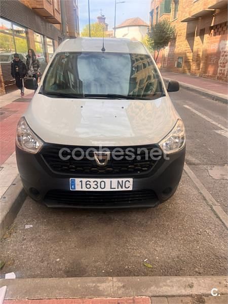 Usado Dacia Dokker 102 HP (75 kW) 2019 Branco Monovolume