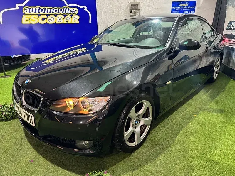 Usado BMW 320 177 HP (130 kW) 2007 Preto Coupé