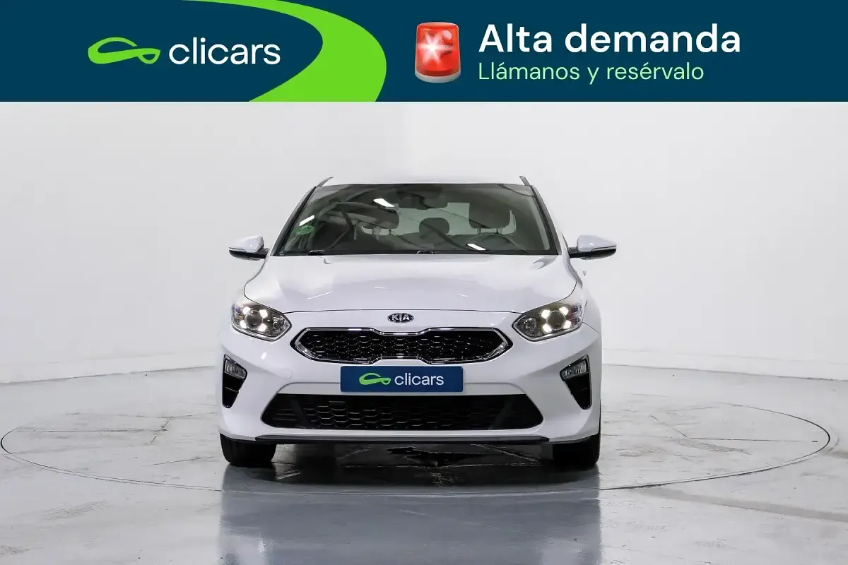 Usado Kia Ceed 100 CV (73 kW) 2019 Blanco Utilitario