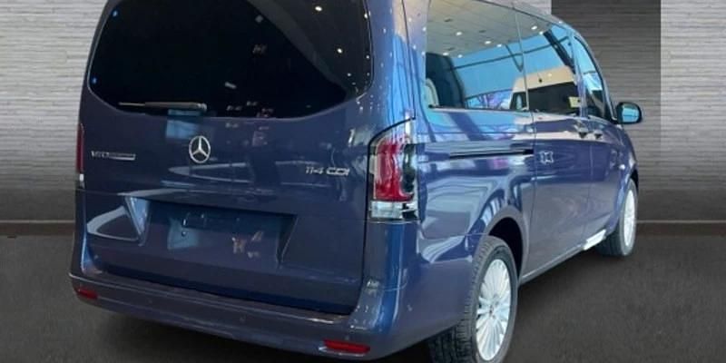 Uusi Mercedes Vito 136 HP (100 kW) 2026 Sininen Van