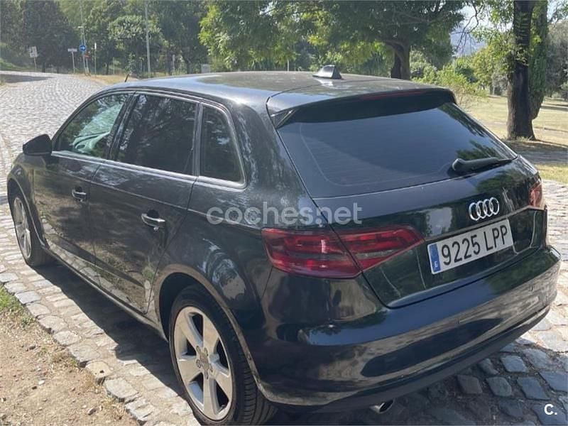 Käytetty Audi A3 105 HP (77 kW) 2014 Musta Sedan
