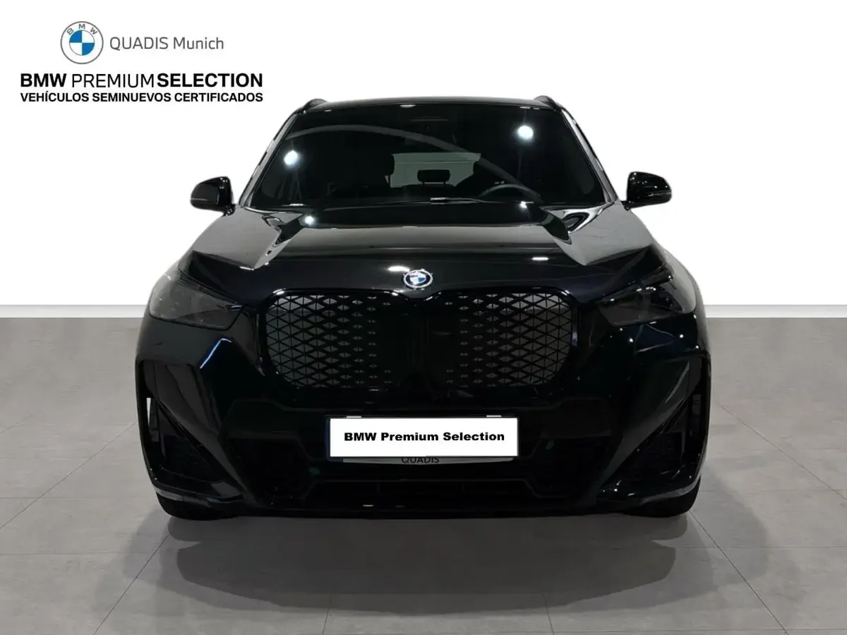 Usado BMW iX1 Shadowline 230 kW (313 CV) 2025 Negro SUV