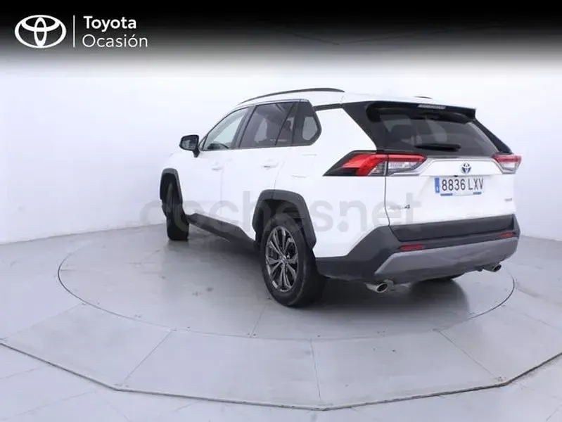 Usado Toyota RAV4 Hybrid Advance 218 CV (160 kW) 2022 Blanco SUV