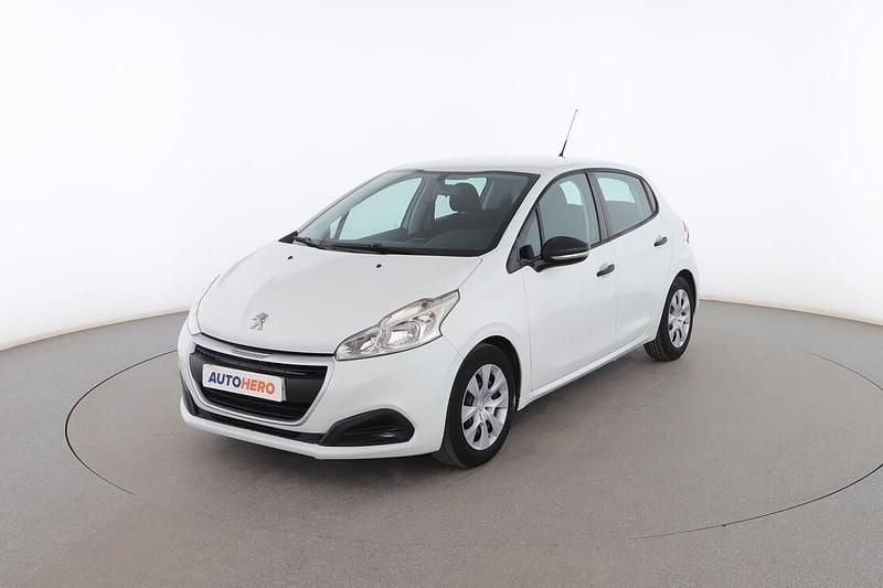 Blanco Usado 2016 Peugeot 208 Access Utilitario | 7599 € (Precio justo) - Imagen 1/3