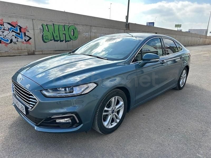 Usado Ford Mondeo Titanium 165 CV (121 kW) 2019 Azul Berlina