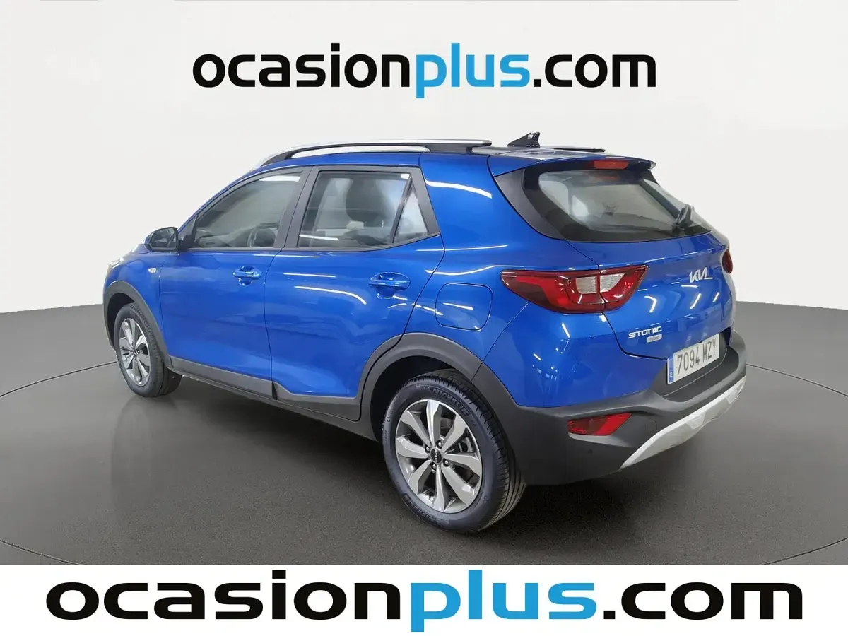 Usado Kia Stonic 101 CV (74 kW) 2025 Azul SUV