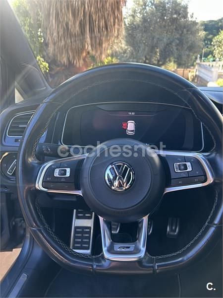 Usado VW Golf VII Sport 150 CV (110 kW) 2018 Gris / plata Berlina