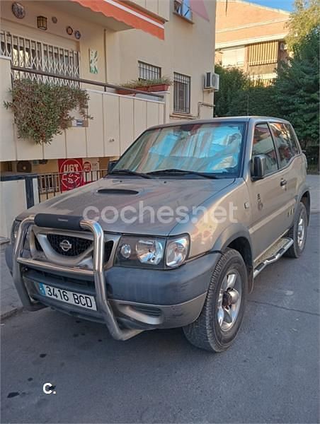 Marrón Usado 2000 Nissan Terrano Comfort SUV | 12.500 € (Caro) - Imagen 1/4