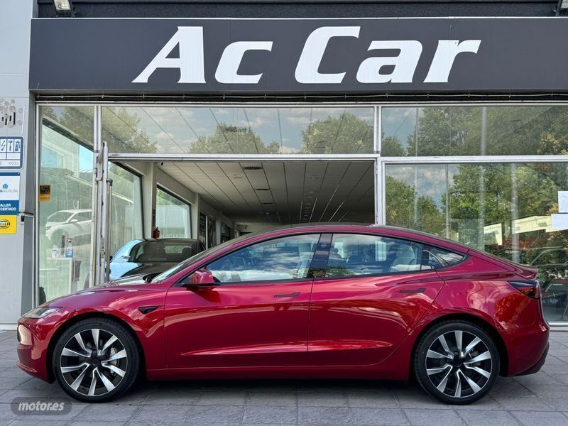 Usado Tesla Model 3 287 kW (391 CV) 2024 Rojo Berlina