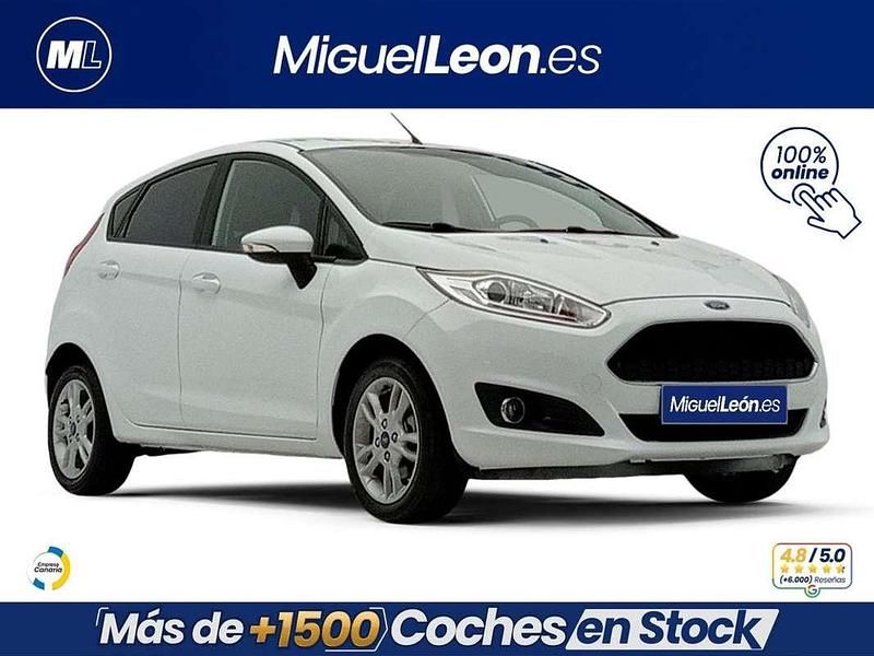 Usado Ford Fiesta Trend 82 CV (60 kW) 2017 Blanco Berlina