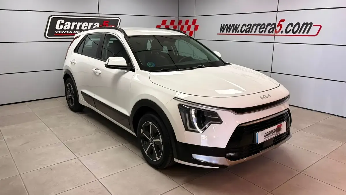 Usado Kia Niro 141 CV (103 kW) 2022 Blanco SUV