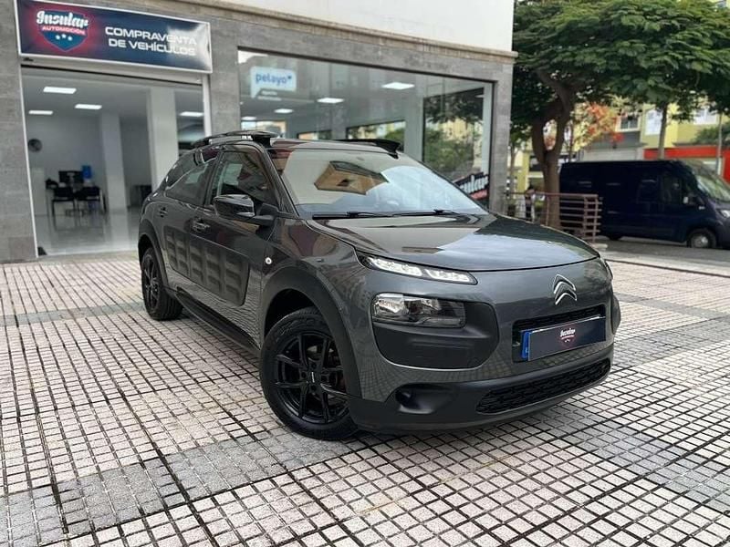Usado Citroën C4 Cactus Feel 82 CV (60 kW) 2016 Gris Utilitario