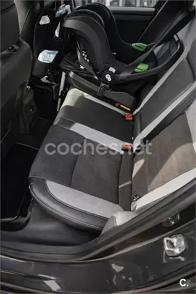 Usado DS Automobiles DS4 Performance 131 CV (96 kW) 2017 Gris / plata Berlina