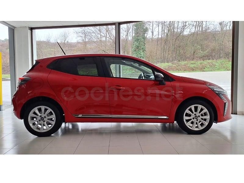 Usado Renault Clio V Evolution 100 CV (73 kW) 2025 Rojo Berlina