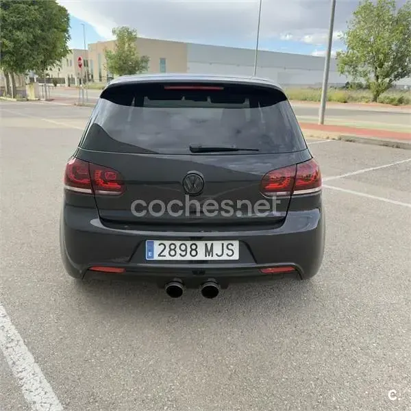 Usado VW Golf VII R 270 CV (198 kW) 2012 Negro Berlina
