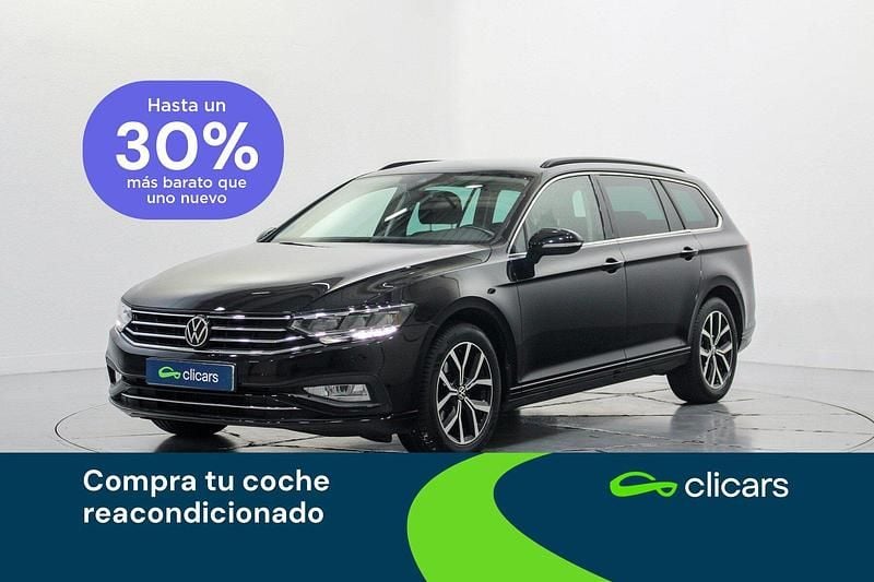 Blanco Usado 2022 VW Passat Executive Familiar | 21.390 € (Precio justo) - Imagen 1/4