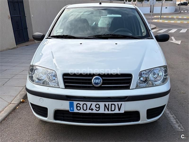 Blanco Usado 2004 Fiat Punto Active Utilitario | 1900 € (Precio justo) - Imagen 1/4