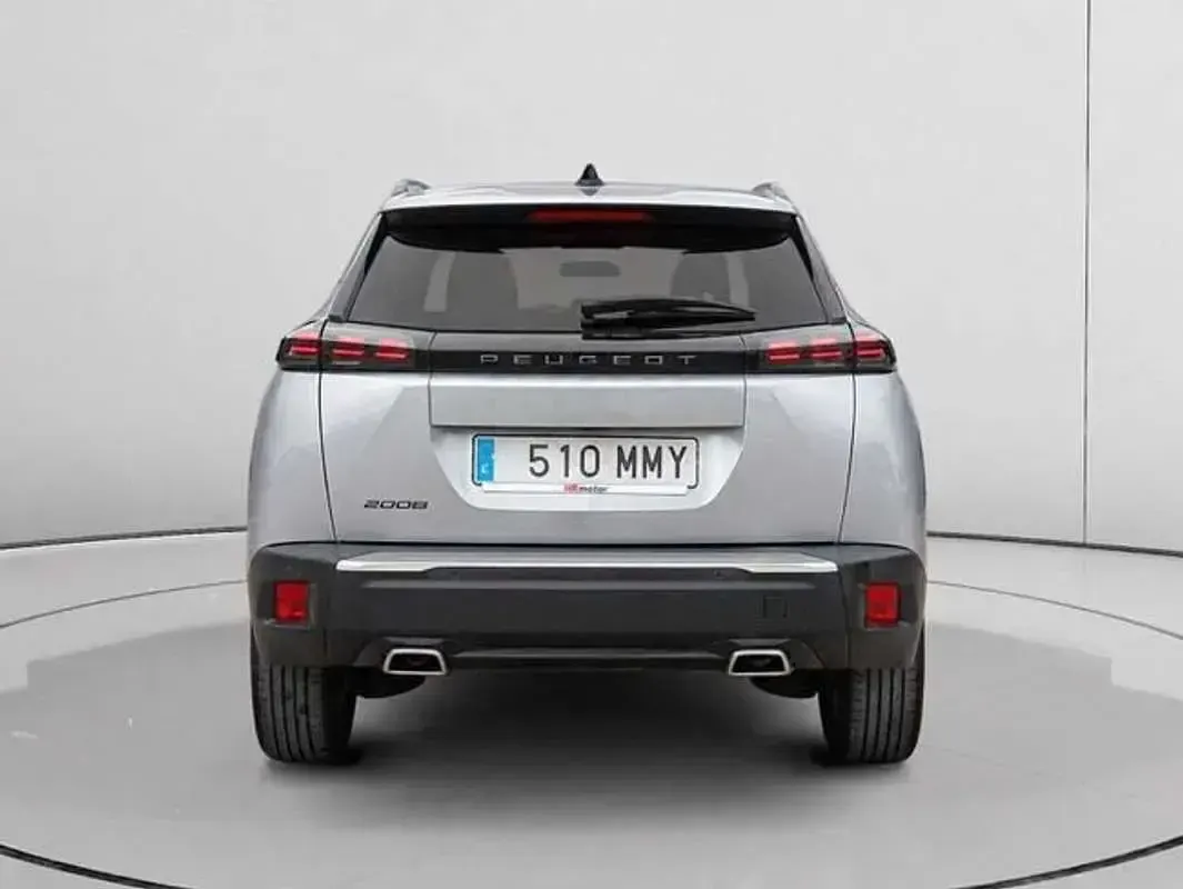 Usado Peugeot 2008 Allure 131 CV (96 kW) 2024 Gris SUV