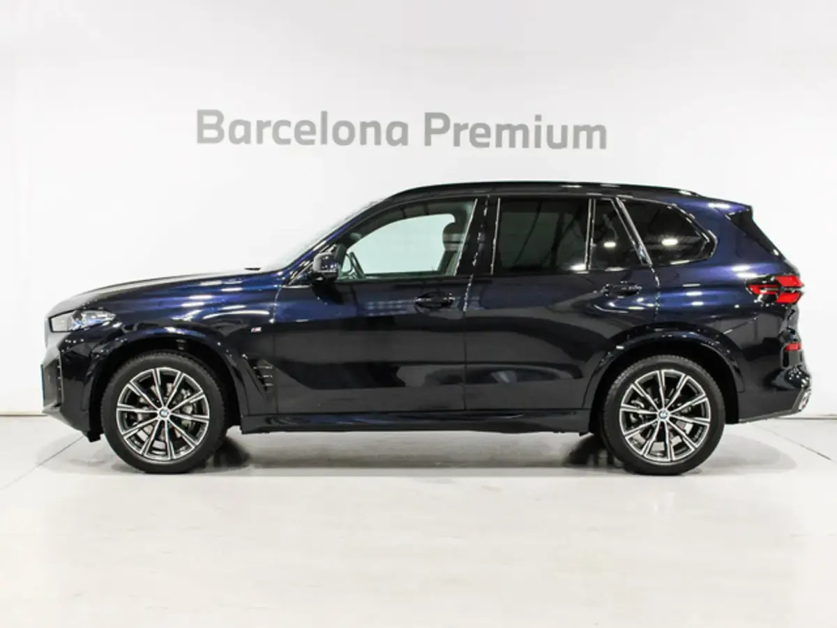 Usado BMW X5 Comfort Edition 298 CV (219 kW) 2025 Negro SUV