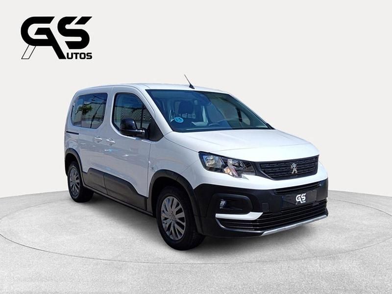 Usado Peugeot Rifter Business-Line 100 CV (73 kW) 2023 Blanco Monovolumen