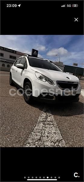 Usado Peugeot 2008 Allure 100 CV (73 kW) 2015 Blanco SUV