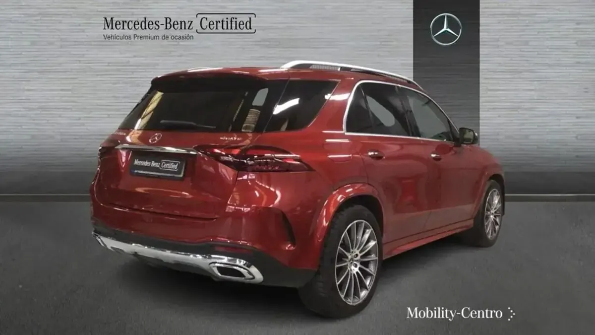 Usado Mercedes GLE350 AMG line 197 CV (144 kW) 2024 Hyacinth red  metallic paint SUV
