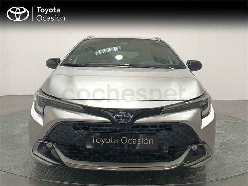 Usado Toyota Corolla Sport 196 CV (144 kW) 2025 Gris / plata Familiar