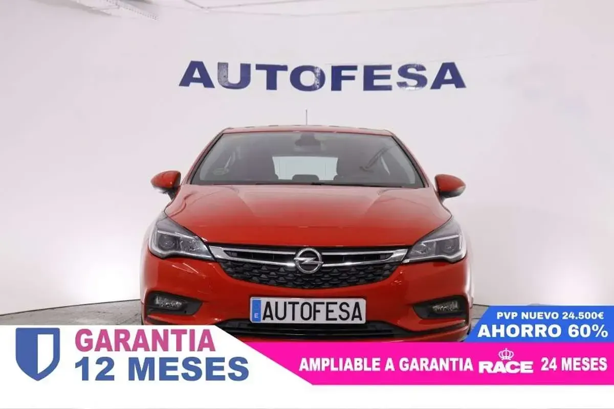 Usado Opel Astra Selective 125 CV (91 kW) 2018 Rojo Berlina