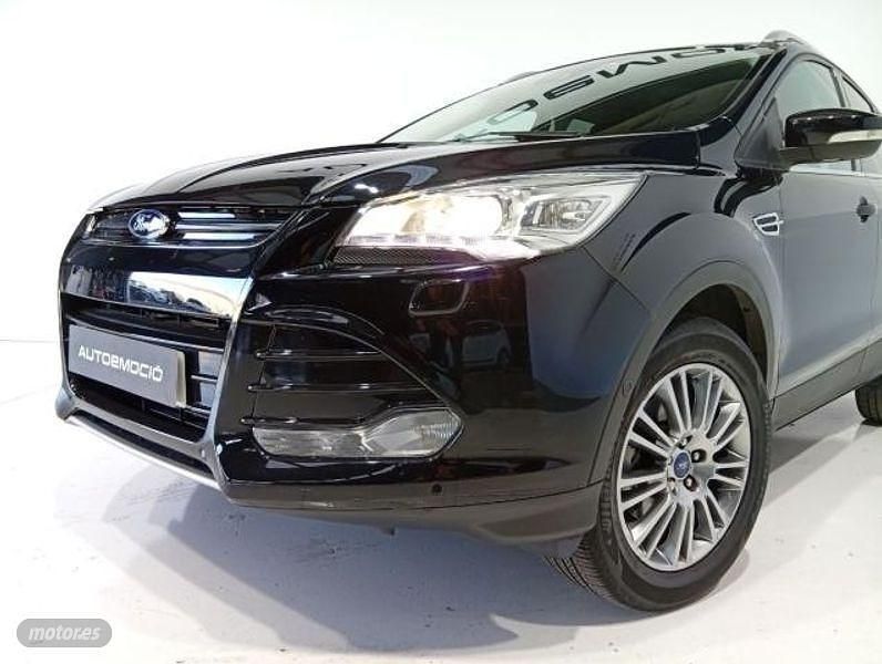 Usado Ford Kuga Titanium 150 CV (110 kW) 2013 Negro SUV