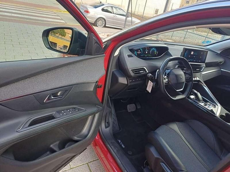 Usado Peugeot 3008 Allure 225 CV (165 kW) 2021 Granate SUV