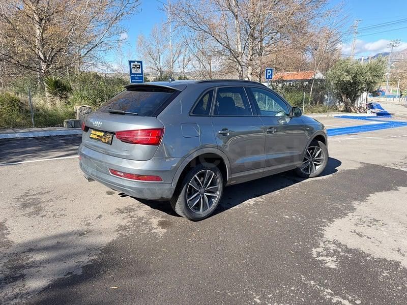 Usado Audi Q3 Black Edition 150 CV (110 kW) 2018 Gris / plata SUV