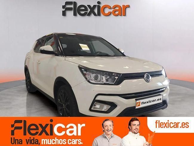Blanco Usado 2018 Ssangyong Tivoli Limited SUV | 11.390 € (Precio justo) - Imagen 1/4