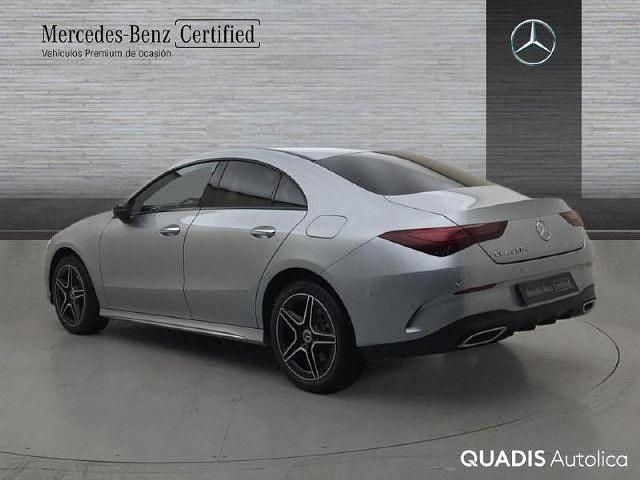 Usado Mercedes CLA250e AMG line 218 CV (160 kW) 2025 Plata hightech Berlina