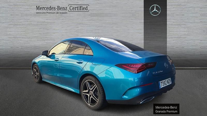 Usado Mercedes CLA220 AMG line 190 CV (139 kW) 2025 Pintura Berlina
