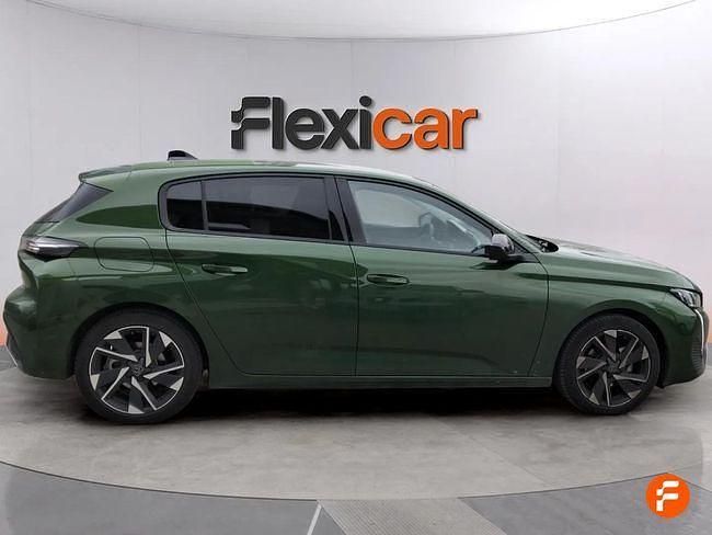 Usado Peugeot 308 Allure 130 CV (95 kW) 2023 Verde