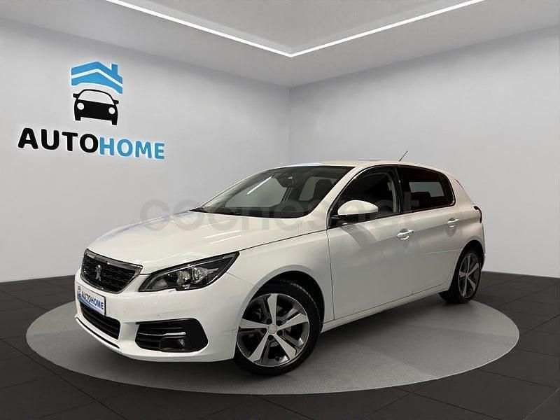Usado Peugeot 308 Allure 130 CV (95 kW) 2019 Blanco Berlina