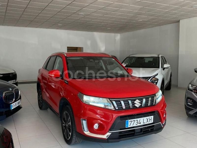 Granate Usado 2022 Suzuki Vitara GLX SUV | 20.990 € (Precio justo) - Imagen 1/4
