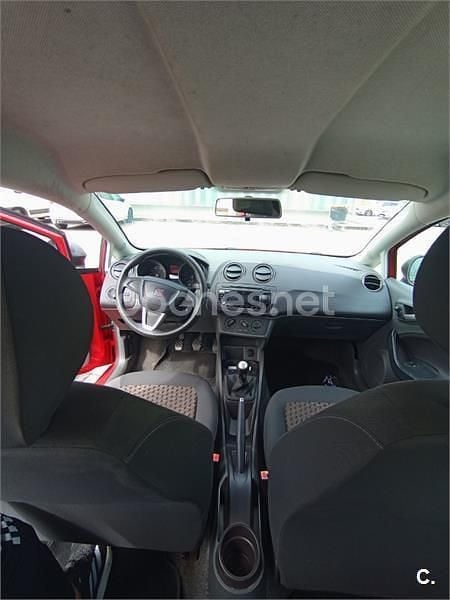 Usado Seat Ibiza 60 CV (44 kW) 2010 Rojo Berlina