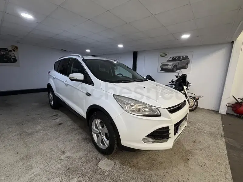 Usado Ford Kuga Titanium 150 CV (110 kW) 2014 Blanco SUV