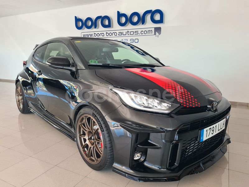 Negro Usado 2021 Toyota Yaris Berlina | 36.900 € (Precio justo) - Imagen 1/4