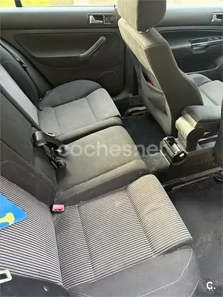 Usado VW Golf IV Conceptline 105 CV (77 kW) 2002 Negro Berlina