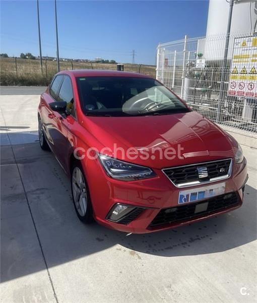 Usado Seat Ibiza FR 90 CV (66 kW) 2019 Rojo Utilitario