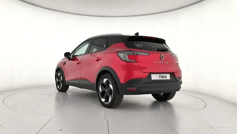 Usado Renault Captur Techno 100 CV (73 kW) 2025 Rojo SUV