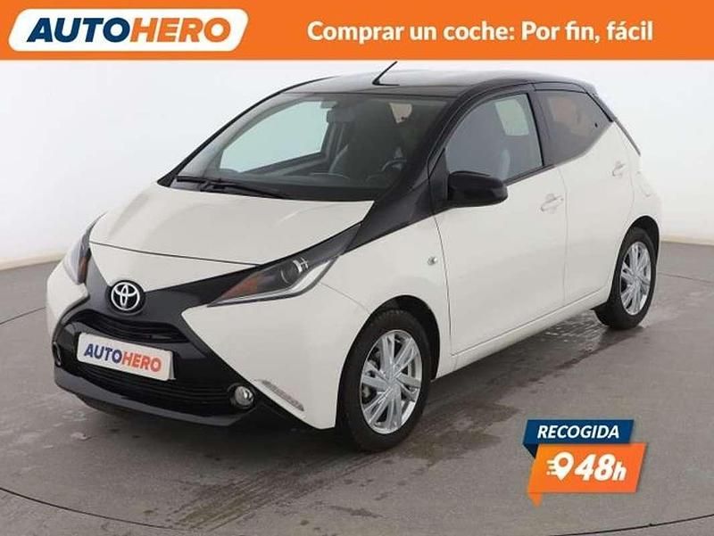 Usado Toyota Aygo X-play 71 CV (52 kW) 2018 Blanco Utilitario