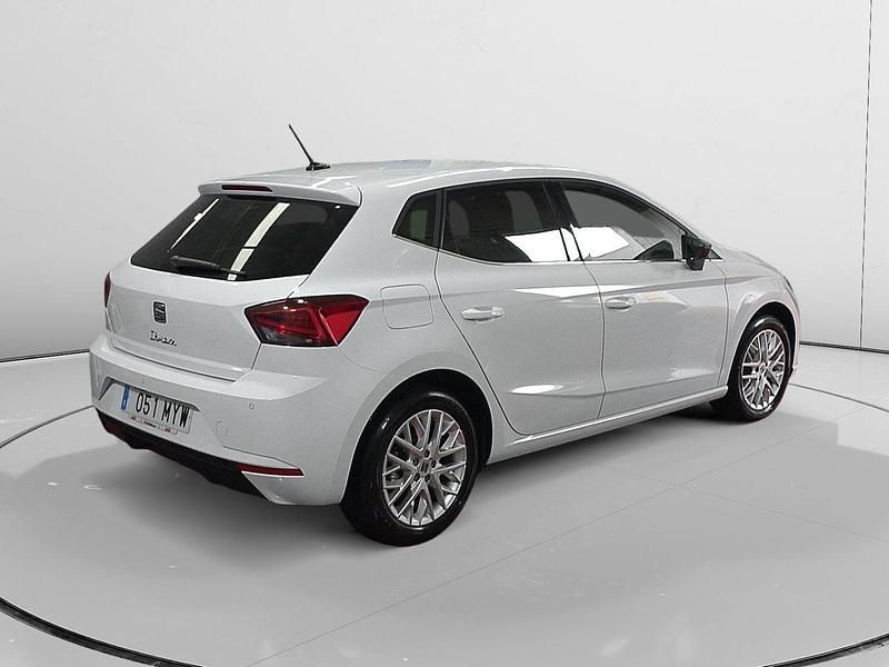 Usado Seat Ibiza 115 CV (84 kW) 2025 Blanco Berlina
